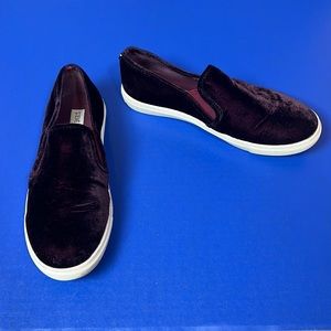 Steve Madden Velvet Slip On Sneakers Shoes 8